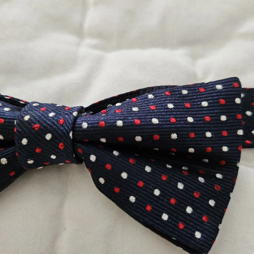 Crewcuts/JCrew Bow Tie, Navy blue with Red and White dots
